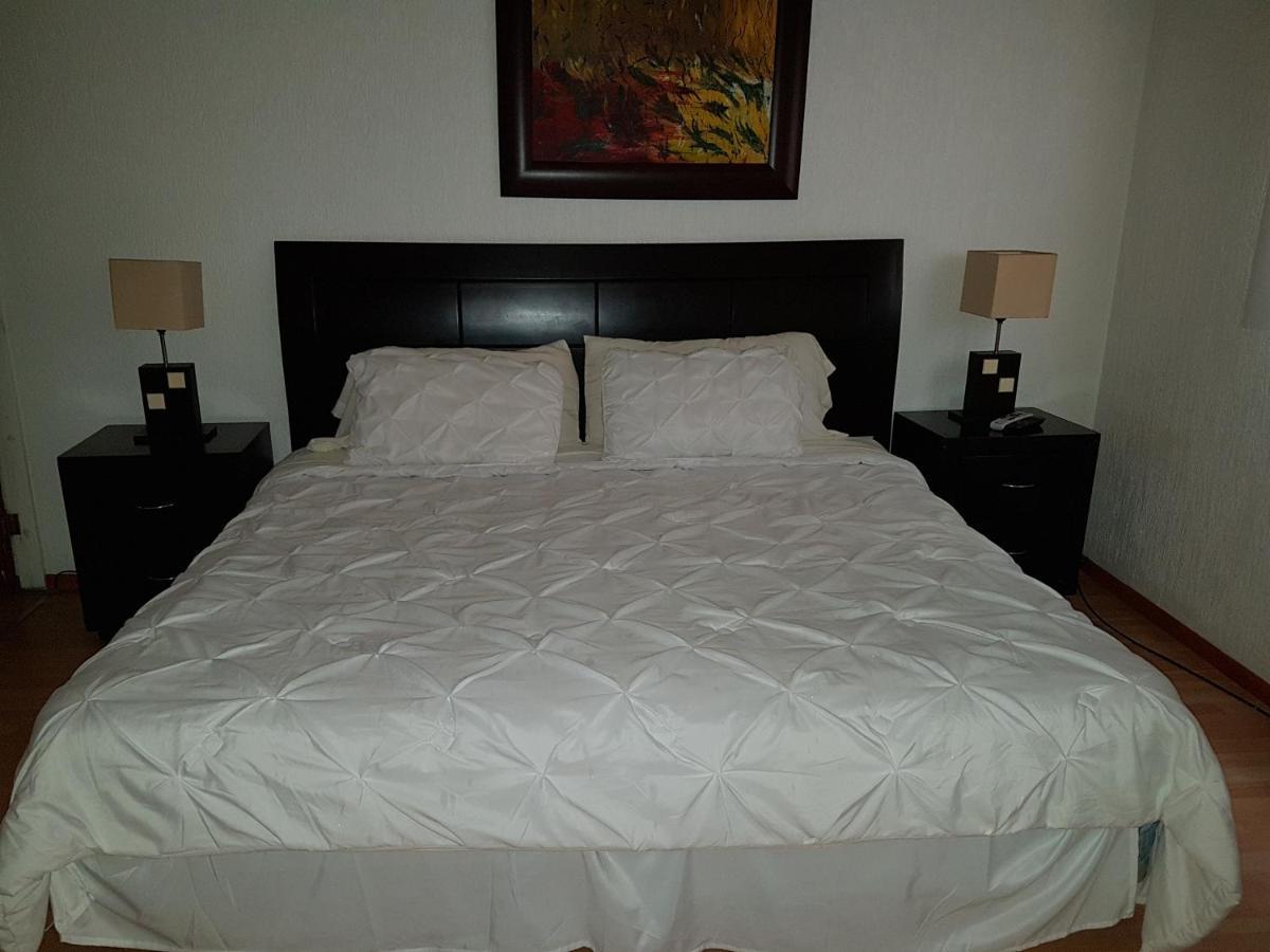 Steinhaus Suites Hamburgo Kota Meksiko Bagian luar foto