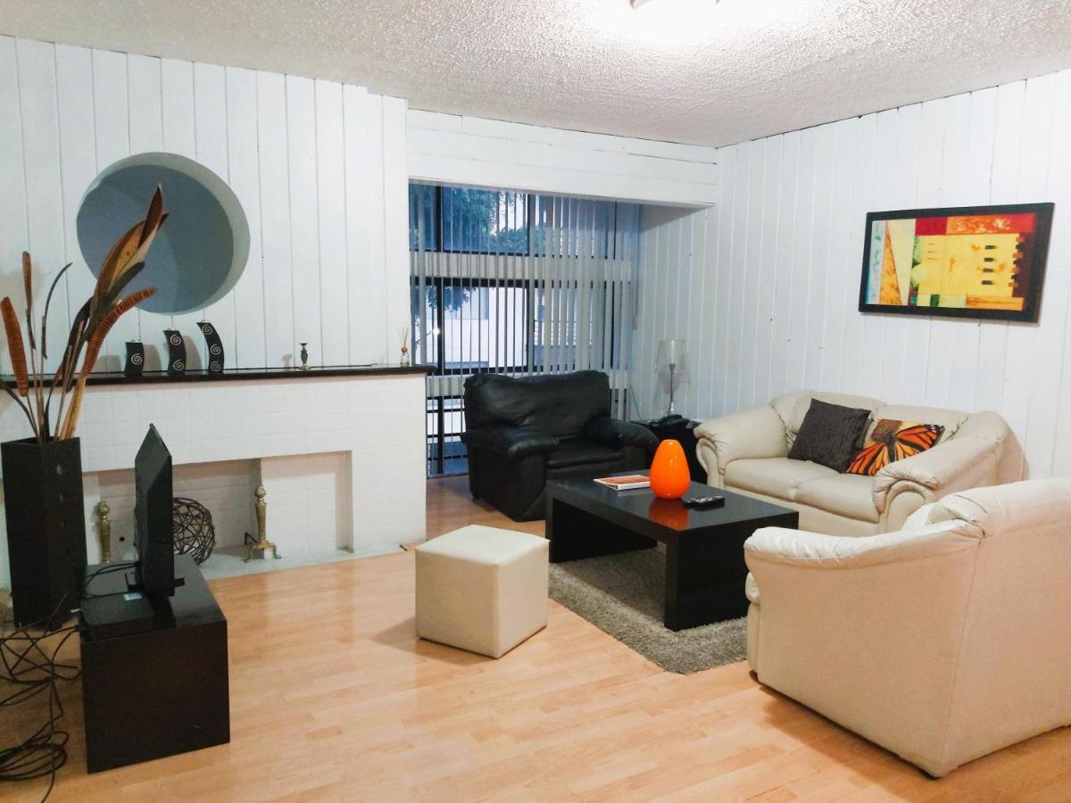 Steinhaus Suites Hamburgo Kota Meksiko Bagian luar foto