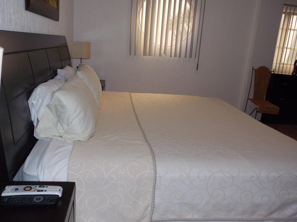 Steinhaus Suites Hamburgo Kota Meksiko Ruang foto